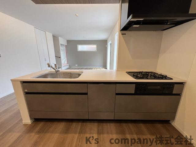 茅ヶ崎市南湖3丁目　新築戸建　1号棟のキッチン|システムキッチン◇◇