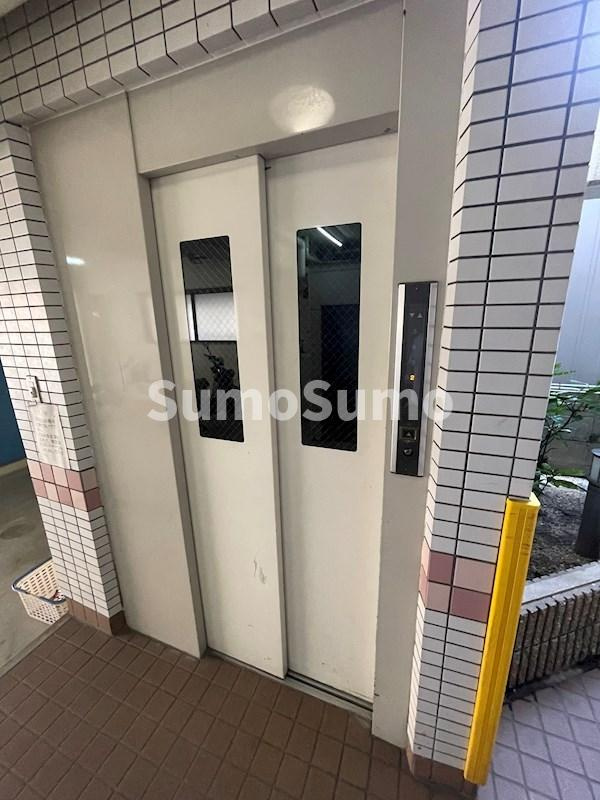 サンハウス御影本町のロビー