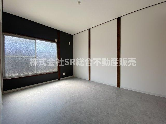 若江東町1丁目中古戸建の洋室|広々としたとても明るい洋室です