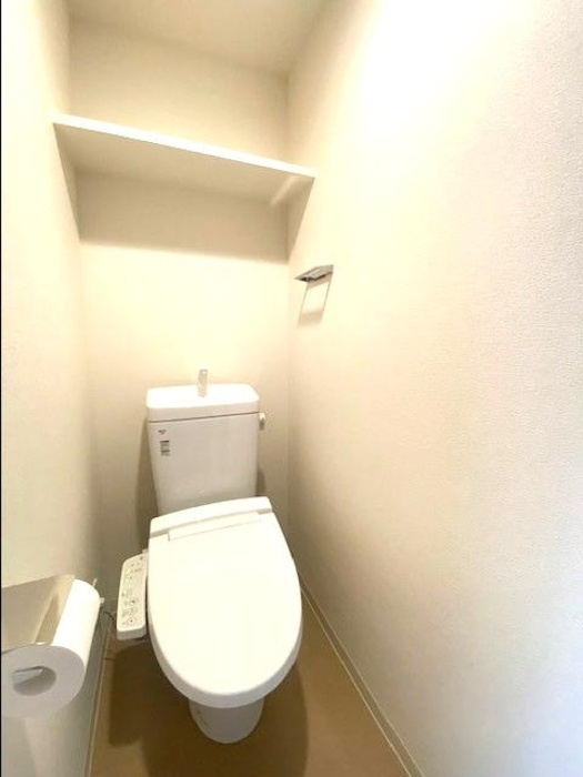 プレサンスTHE栄のトイレ