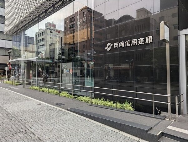 エスリード栄クロスシティの周辺