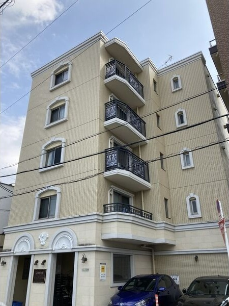 ヴェール本山の外観