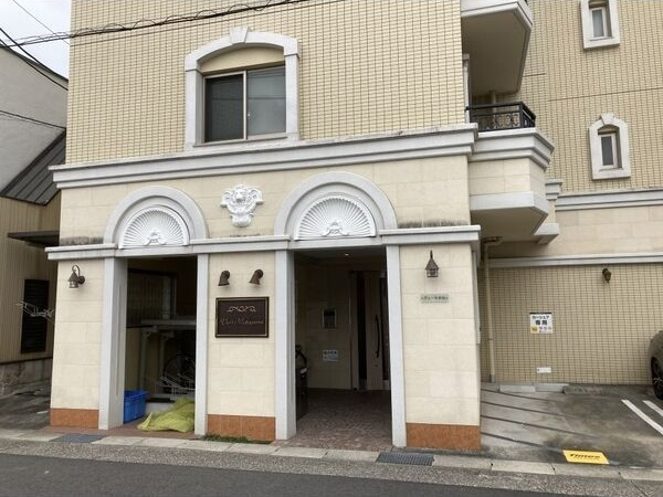ヴェール本山の外観