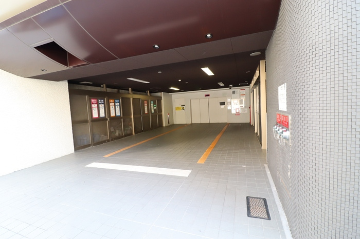 御幸レジデンス丸の内の駐車場
