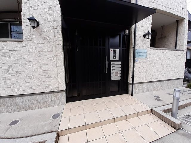 シカモア　スクエアのエントランス