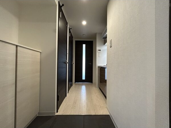 S-RESIDENCE名駅North【内覧部屋あり!お電話にてご連絡下さい】の玄関