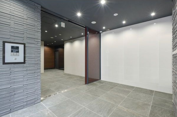 S-RESIDENCE葵のエントランス