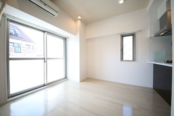 アレーヌコート金山の居間・リビング