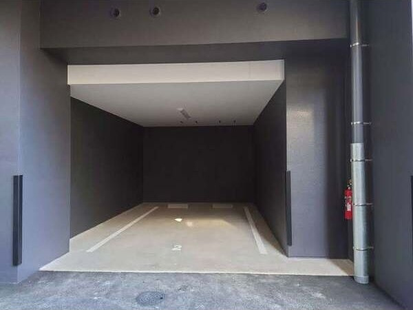 ローレルアイ名駅東の駐車場