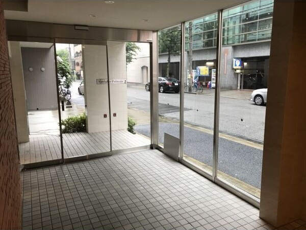 Naviglio Palazzoのエントランス