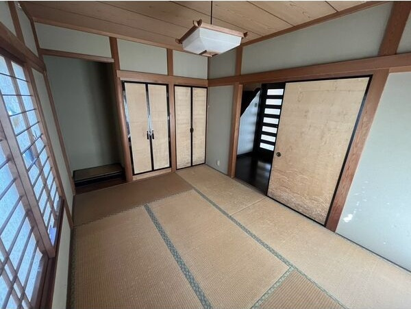 豊田市石飛町貸戸建の収納