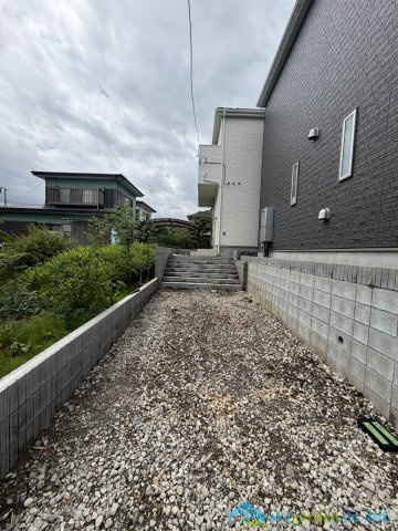 秦野市羽根第1　新築戸建　全３棟　３号棟の駐車場