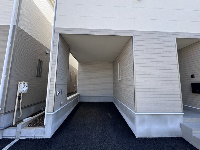 松戸市五香南１丁目新築戸建（五香南第１）の駐車場|1号棟駐車スペース・愛車に優しいビルトインガレージ