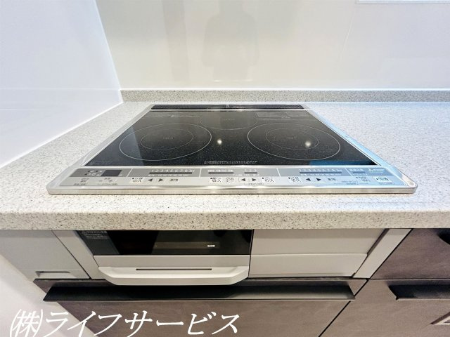 【キッチン】 | 野中南２丁目中古戸建 | ＩＨコンロ(2025年3月撮影)
