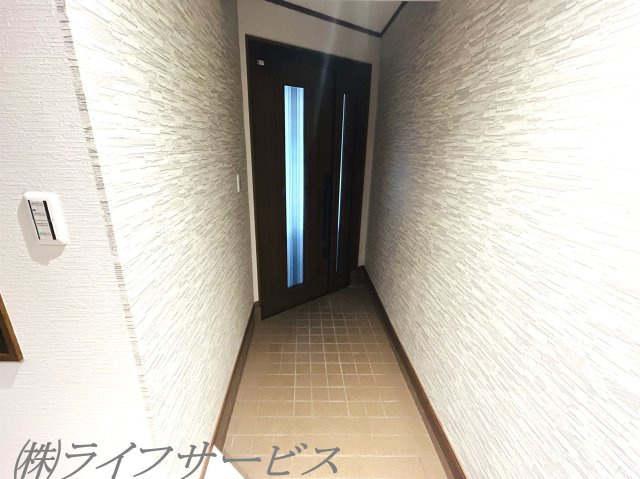 【玄関】 | 野中南２丁目中古戸建 | 玄関(2025年3月撮影)
