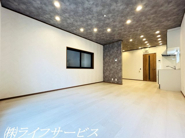 【居間・リビング】 | 野中南２丁目中古戸建 | ＬＤＫ１６帖(2025年3月撮影)