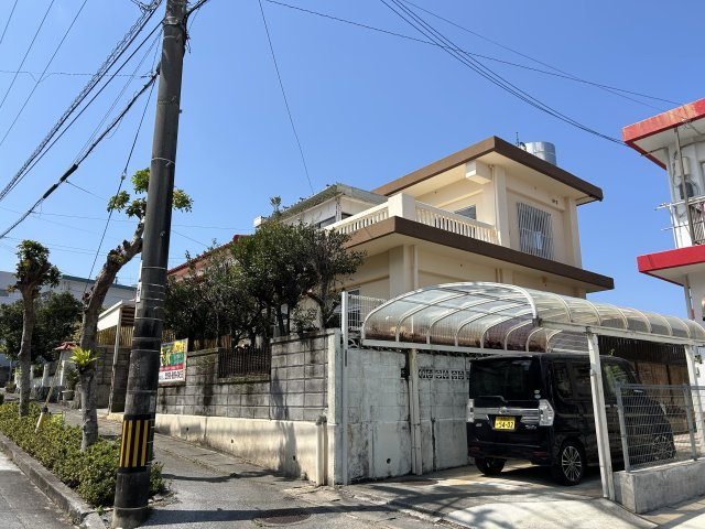 浦添市西原戸建の外観