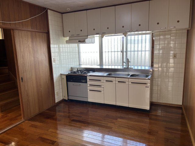 浦添市西原戸建のキッチン
