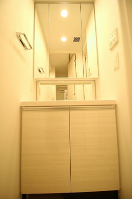 【独立洗面台】 | BPRレジデンス大阪本町Q