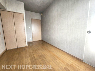 【洋室】 | パルメーラ立花南　南東角部屋 | 納戸約5.4帖です♪収納も設けられております！！