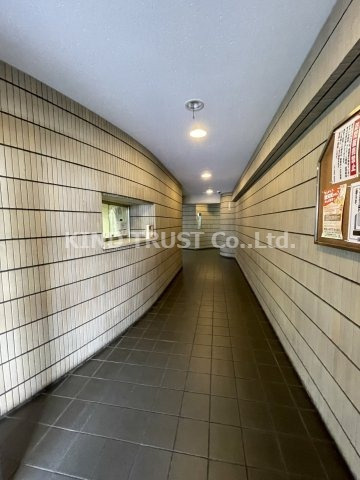 ルモン東梅田のエントランス|落ち着いたエントランスです