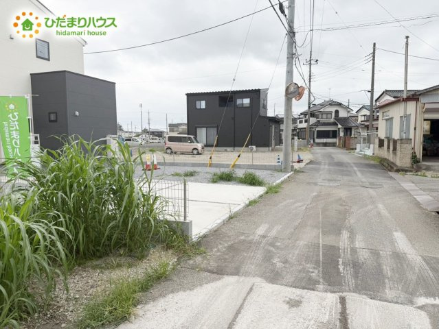 木間ヶ瀬Ⅵ（独立戸建10棟）　新築戸建　1号棟の前面道路含む現地写真|接道：東側約3.9ｍ公道