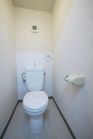 奥田西町ハイツのトイレ|※写真は別の部屋のものです。