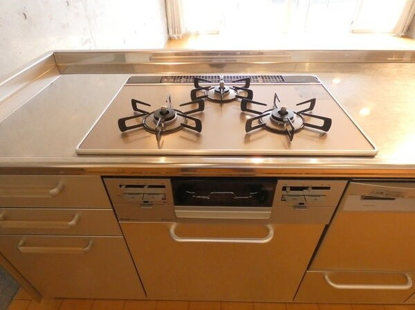 ＶＩＳＣＯＮＴＩ覚王山のキッチン