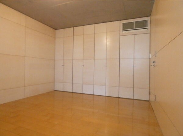 ＶＩＳＣＯＮＴＩ覚王山の寝室