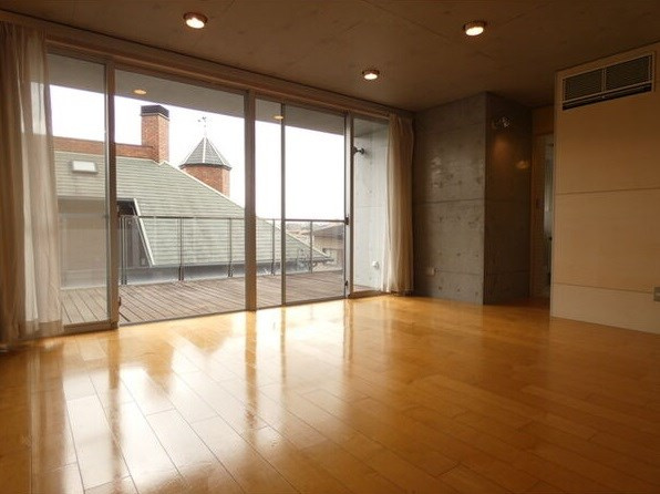 ＶＩＳＣＯＮＴＩ覚王山のバルコニー