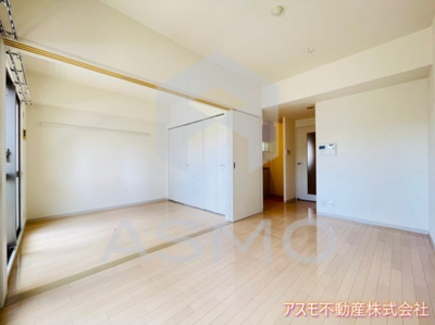 【居間・リビング】 | ルチューレ西梅田 | ※同建物内参考写真