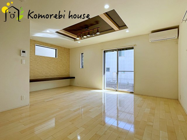 さいたま市西区西大宮4丁目　中古戸建の居間・リビング|26.3.21　撮影済み