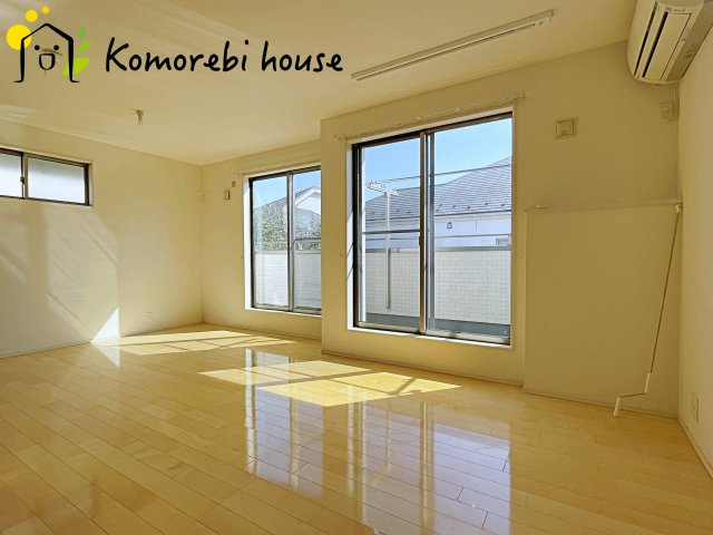 さいたま市西区西大宮4丁目　中古戸建の居間・リビング|26.3.21　撮影済み
