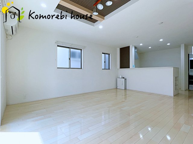 さいたま市西区西大宮4丁目　中古戸建の居間・リビング|26.3.21　撮影済み