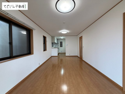 【居間・リビング】 | 本庄市東台5丁目　中古住宅   | 現地(2026年3月撮影)