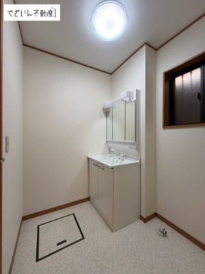 【独立洗面台】 | 本庄市東台5丁目　中古住宅   | 現地(2026年3月撮影)