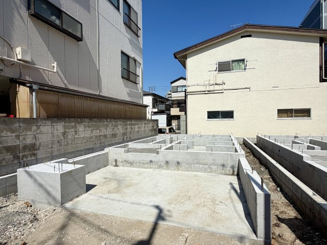 板橋区栄町　生活快適エリア　新築分譲住宅全2棟の外観パース