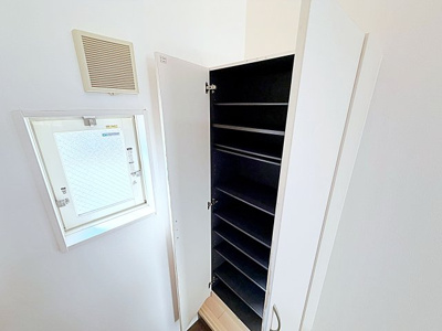 【玄関】 | Maison Blanche【名古屋市賃貸・アンダーロフト】
