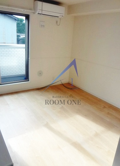 エルカーサHDKの居間・リビング|洋室のお部屋です。