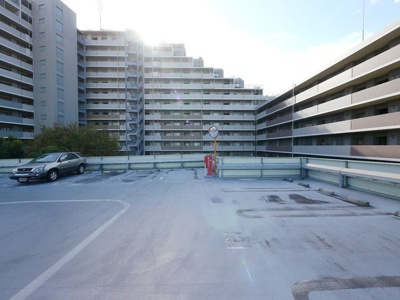 【駐車場】 | ロイヤルパークス花小金井