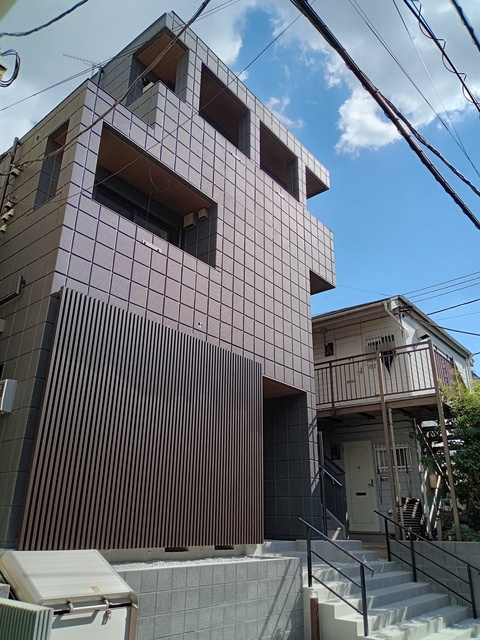 ＯＦＦ　ＳＴＲＥＥＴの外観