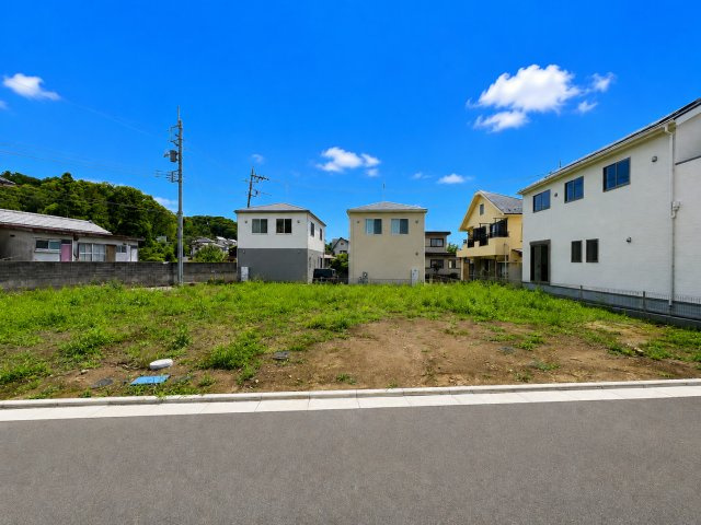 瑞穂町高根　新築戸建全6棟の前面道路含む現地写真
