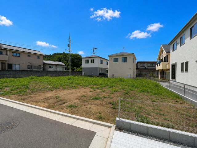 瑞穂町高根　新築戸建全6棟の前面道路含む現地写真