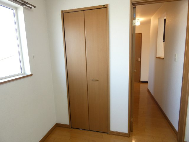 ラ・ポレール新緑の収納