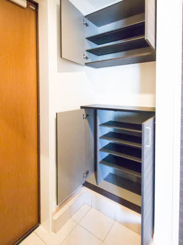 サン　クレイン　長瀬の玄関