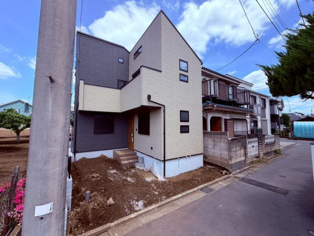 【外観】 | 練馬区田柄２丁目　新築戸建て | 洗練されたデザイン、光や素材で表情が変わる魅力的な住まい