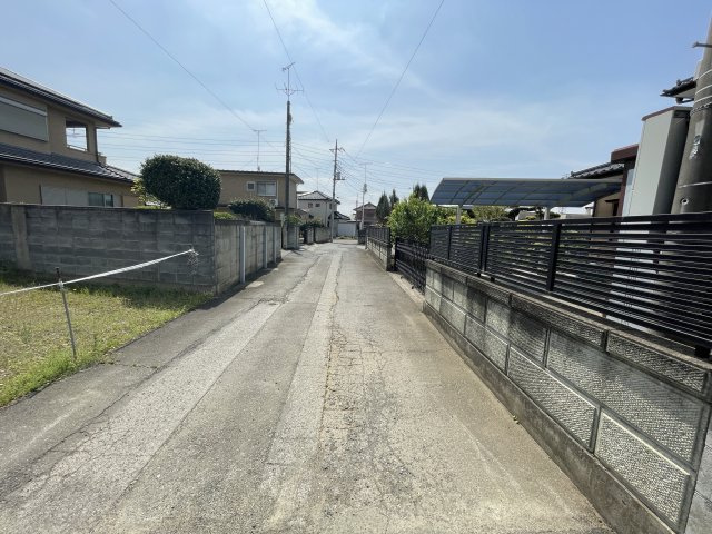 新築戸建・新築建売　太田市鳥山上町第6　鳥之郷小学校・西中学校の前面道路含む現地写真