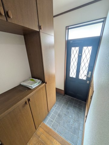 アイビープレイス幸B棟の玄関