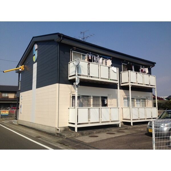サープラスⅡ　東三本松の外観