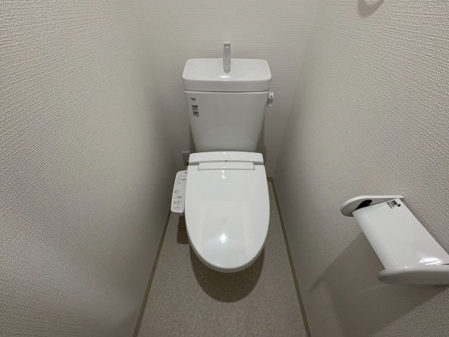 D porta hortensiaのトイレ
